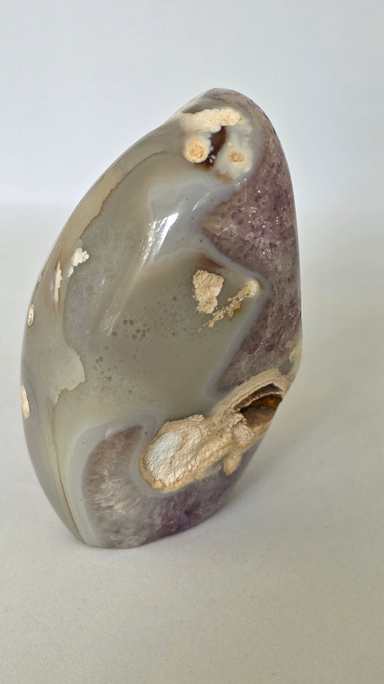 Amethyst Agate Freeform with Druzy Cave – 280g