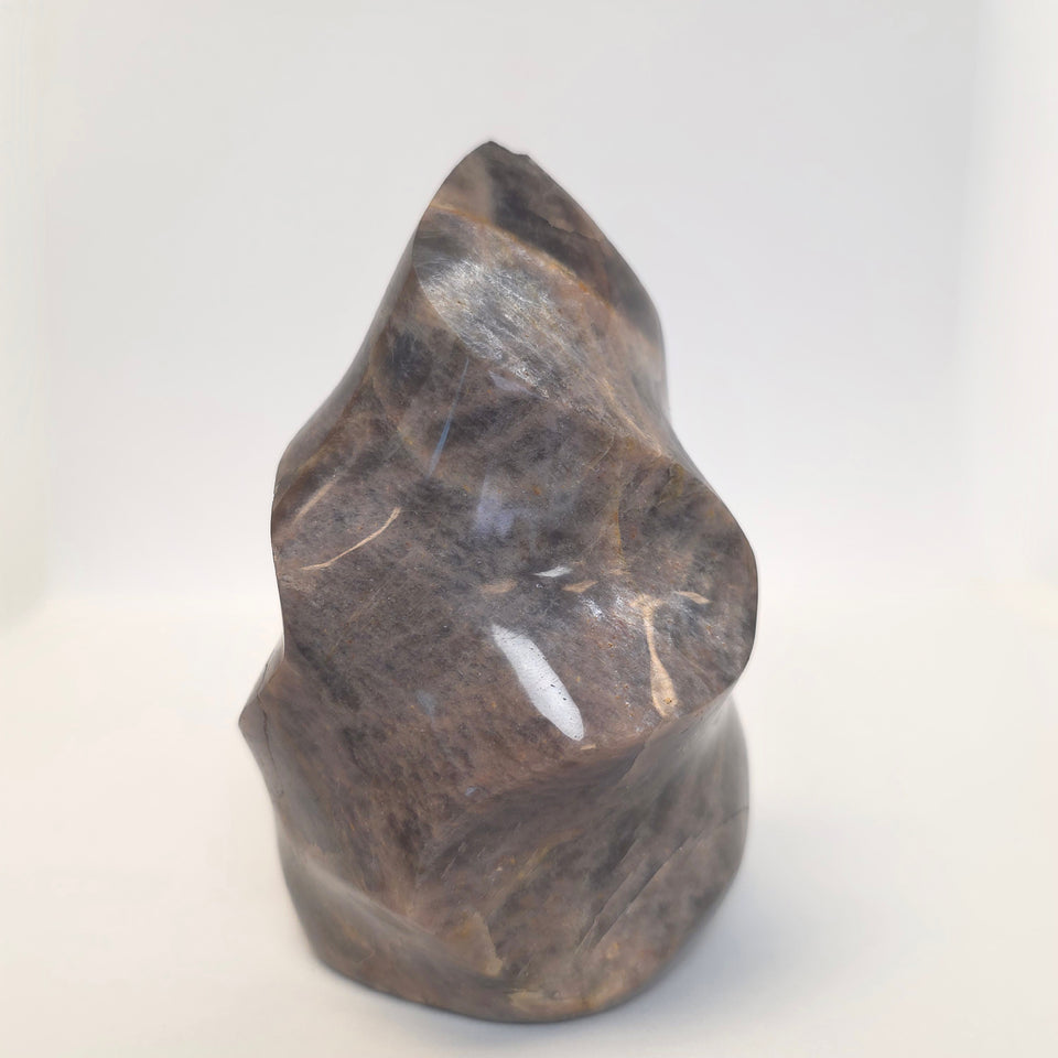 Black Moonstone Flame | 1.43 lb